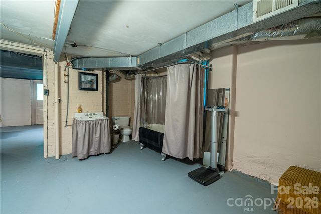 805 S Aspen Street, Lincolnton, NC 28092
