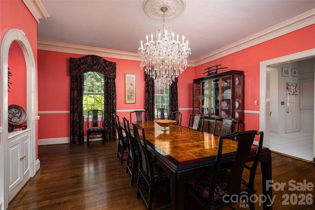 805 S Aspen Street, Lincolnton, NC 28092