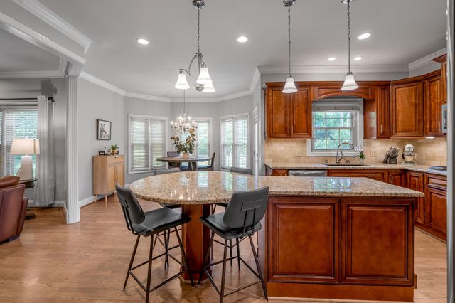 1164 Taborlake Drive, Lexington, KY 40502