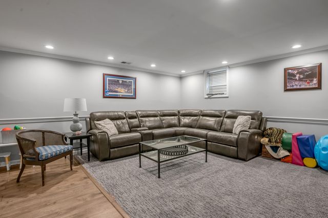 1164 Taborlake Drive, Lexington, KY 40502