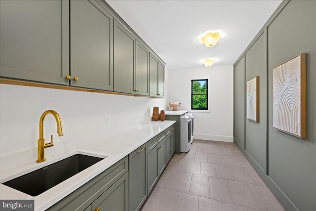 1701 BRIAR RIDGE RD, Mclean, VA 22101