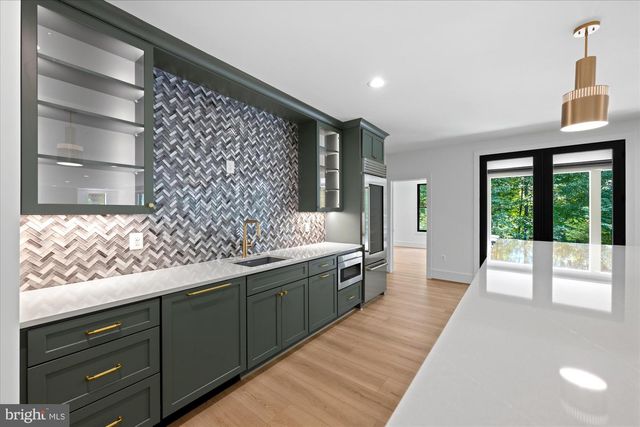 1701 BRIAR RIDGE RD, Mclean, VA 22101