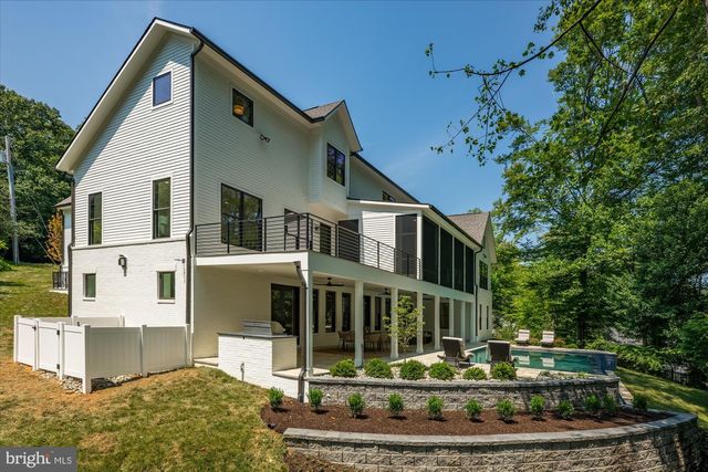 1701 BRIAR RIDGE RD, Mclean, VA 22101