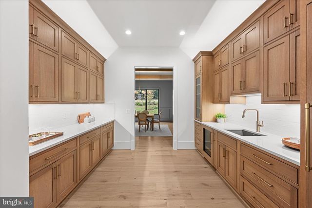 1701 BRIAR RIDGE RD, Mclean, VA 22101
