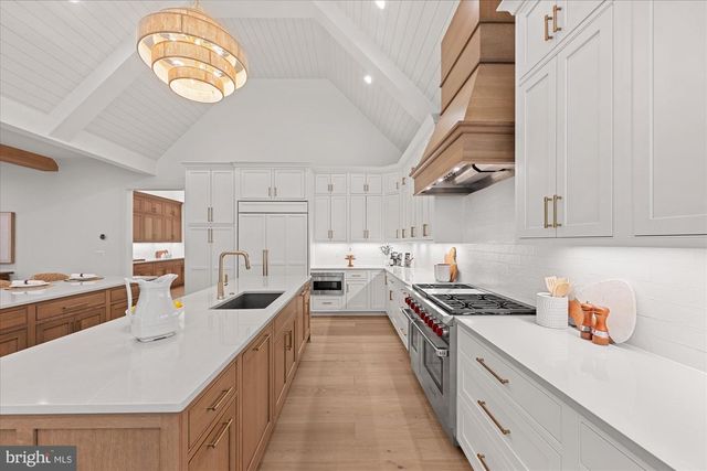 1701 BRIAR RIDGE RD, Mclean, VA 22101