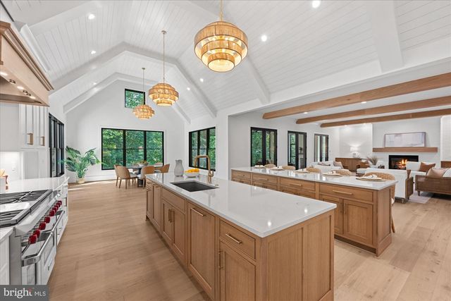 1701 BRIAR RIDGE RD, Mclean, VA 22101