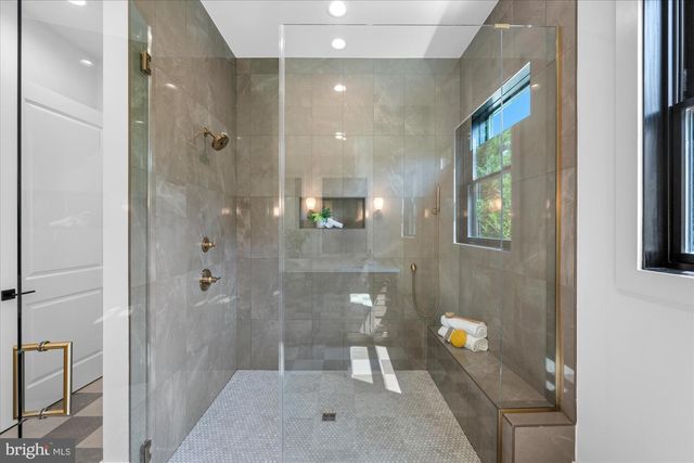 1701 BRIAR RIDGE RD, Mclean, VA 22101