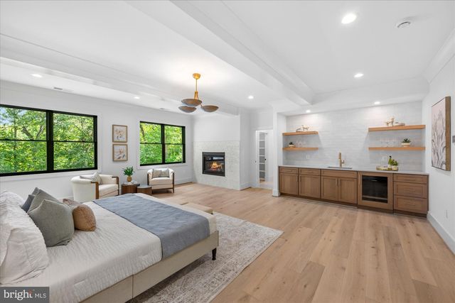 1701 BRIAR RIDGE RD, Mclean, VA 22101