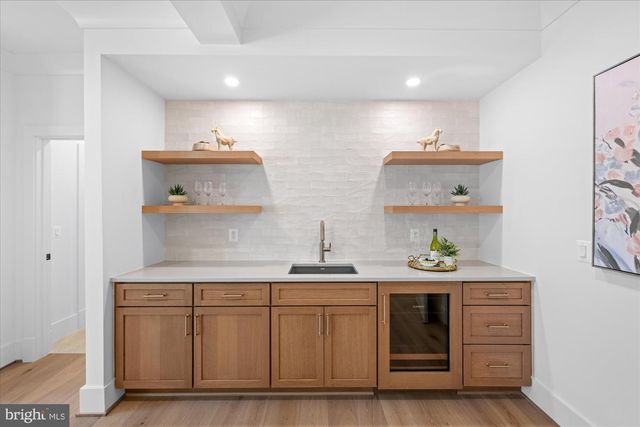 1701 BRIAR RIDGE RD, Mclean, VA 22101