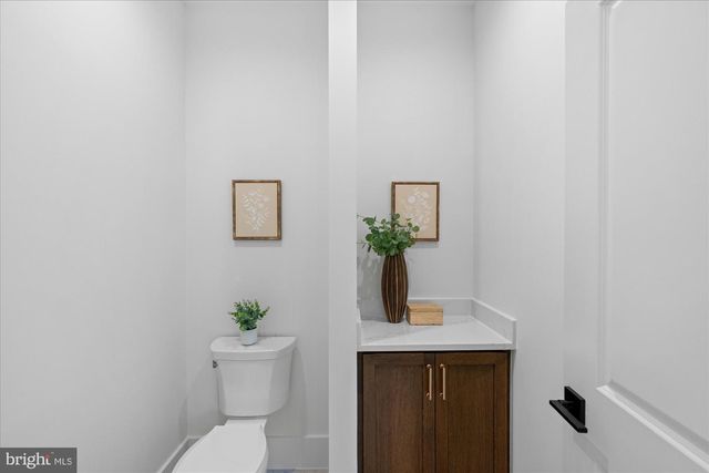 1701 BRIAR RIDGE RD, Mclean, VA 22101