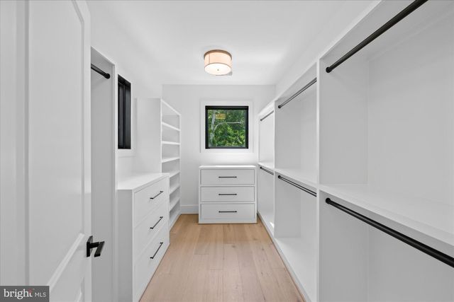 1701 BRIAR RIDGE RD, Mclean, VA 22101