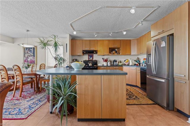 3558 Shore Dr Unit 1207, Virginia Beach, VA 23455