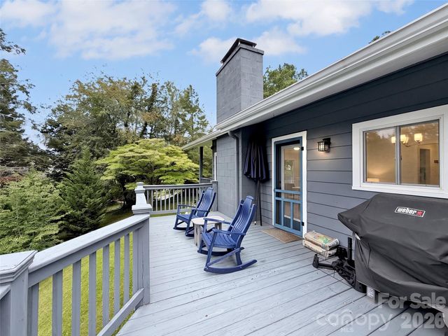 87 Glenview Road, Lake Junaluska, NC 28745