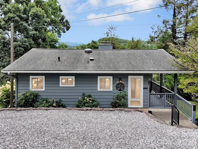 87 Glenview Road, Lake Junaluska, NC 28745