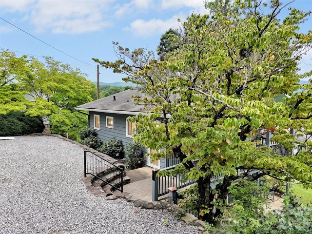 87 Glenview Road, Lake Junaluska, NC 28745