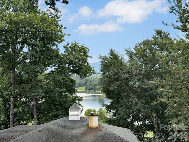 87 Glenview Road, Lake Junaluska, NC 28745