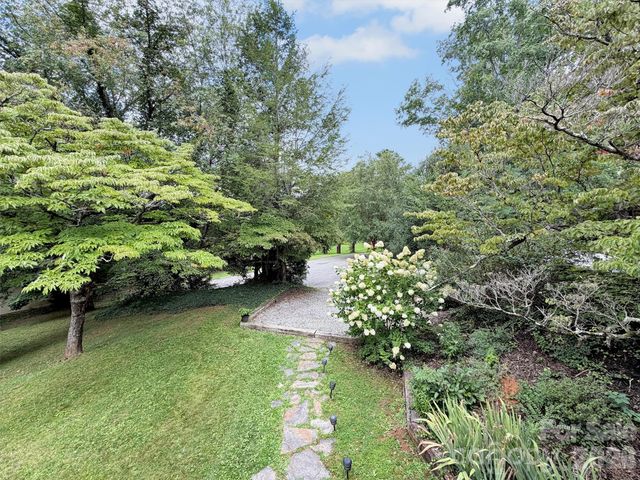 87 Glenview Road, Lake Junaluska, NC 28745