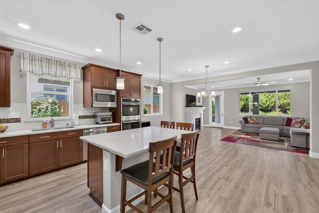 6089 Hot Springs Dr, El Dorado Hills, CA 95762