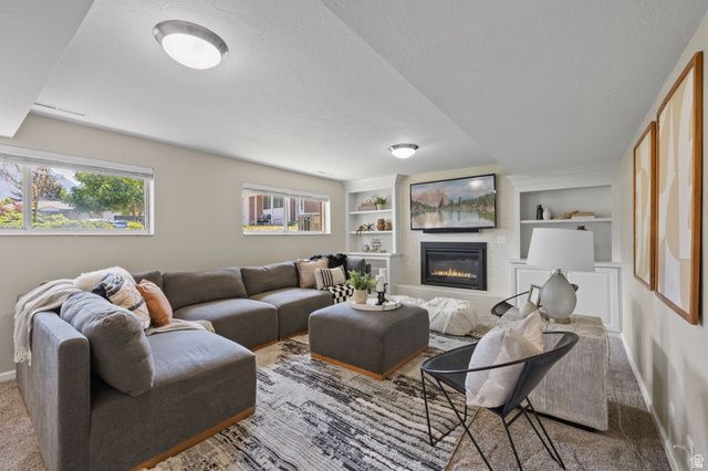 2370 E QUAIL RUN CIR, Sandy, UT 84093