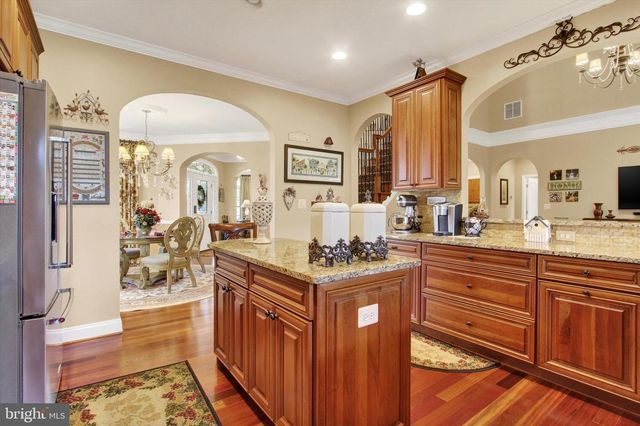 96 GARRISON FALLS DR, Gettysburg, PA 17325