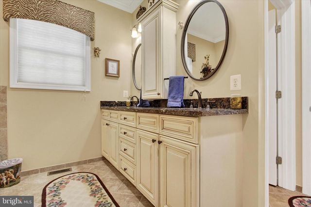 96 GARRISON FALLS DR, Gettysburg, PA 17325