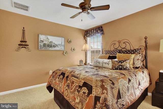 96 GARRISON FALLS DR, Gettysburg, PA 17325