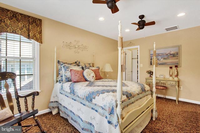 96 GARRISON FALLS DR, Gettysburg, PA 17325
