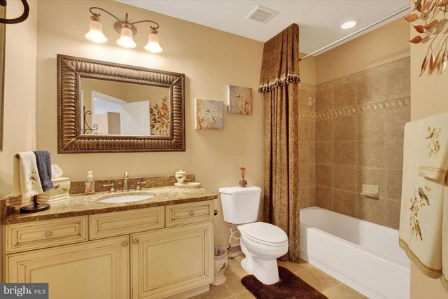 96 GARRISON FALLS DR, Gettysburg, PA 17325