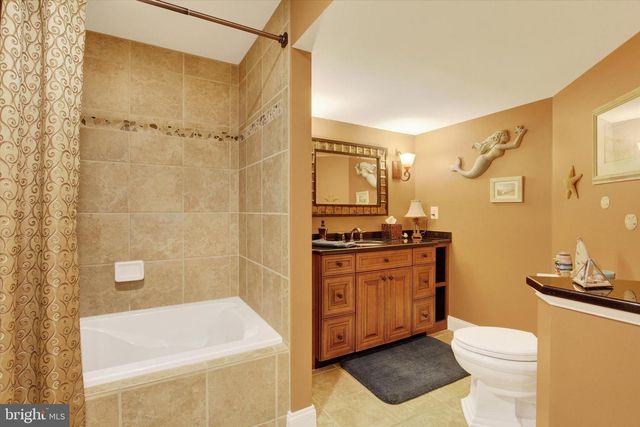 96 GARRISON FALLS DR, Gettysburg, PA 17325