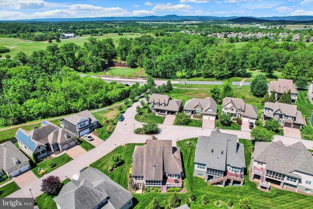 96 GARRISON FALLS DR, Gettysburg, PA 17325