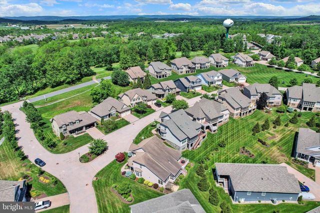 96 GARRISON FALLS DR, Gettysburg, PA 17325