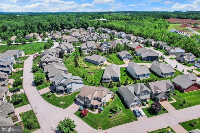 96 GARRISON FALLS DR, Gettysburg, PA 17325