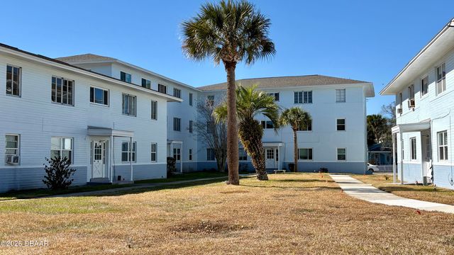 500 S Beach St Apt C1, Daytona Beach, FL 32114