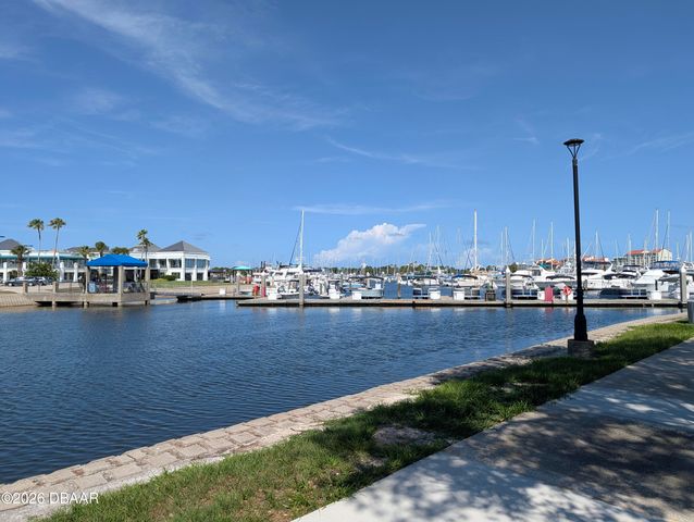 500 S Beach St Apt C1, Daytona Beach, FL 32114