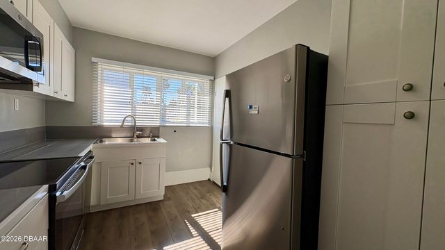 500 S Beach St Apt C1, Daytona Beach, FL 32114