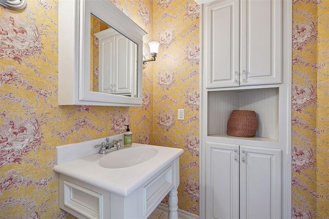 1720 NW 179th Terrace, Edmond, OK 73012