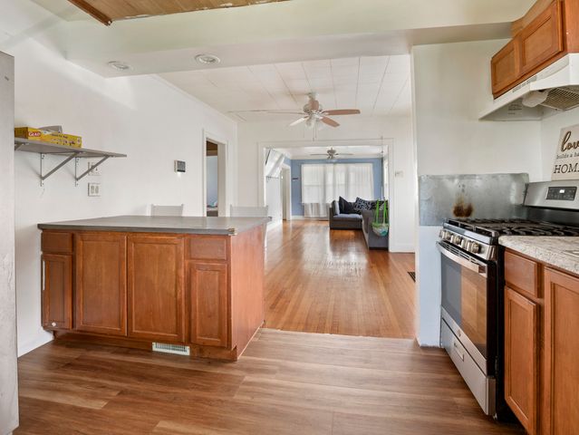 1310 Prairie Avenue, Chicago Heights, IL 60411