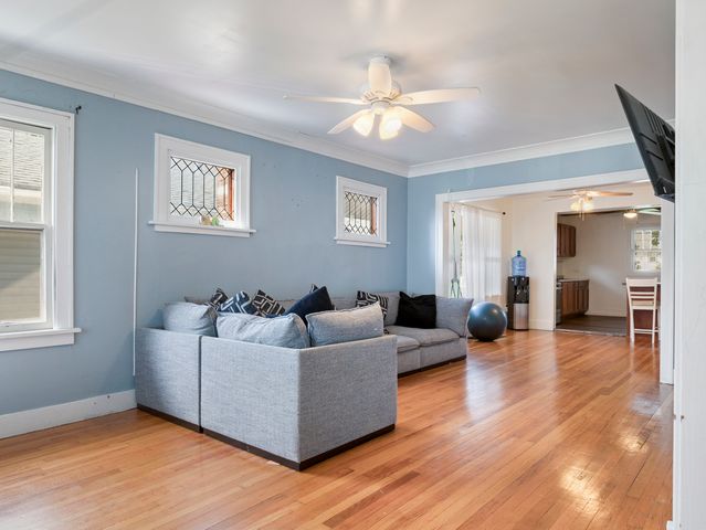 1310 Prairie Avenue, Chicago Heights, IL 60411