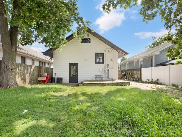 1310 Prairie Avenue, Chicago Heights, IL 60411