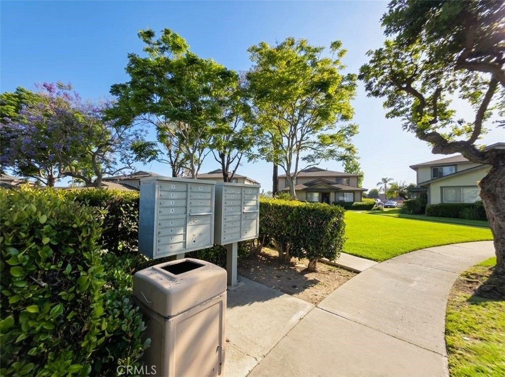 Image 16 of property listing at 1706 Normandy Place A, Santa Ana, CA 92705