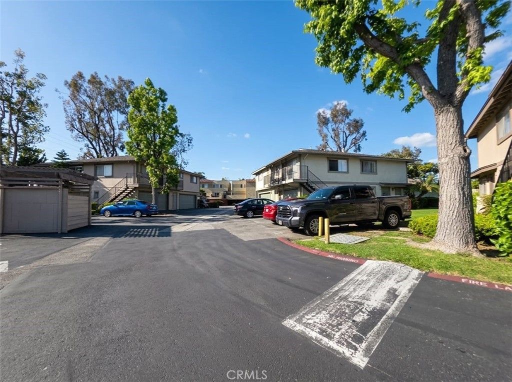 Image 17 of property listing at 1706 Normandy Place A, Santa Ana, CA 92705