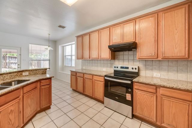 3913 Goose Creek Parkway, Garland, TX 75040