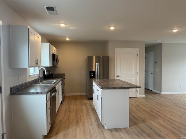 204 Carolina Drive, Vincennes, IN 47591