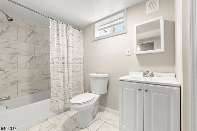 392 Lincoln St, Phillipsburg Town, NJ 08865