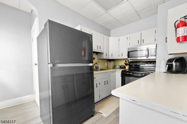 392 Lincoln St, Phillipsburg Town, NJ 08865