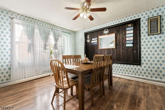 392 Lincoln St, Phillipsburg Town, NJ 08865