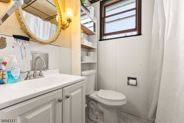 392 Lincoln St, Phillipsburg Town, NJ 08865