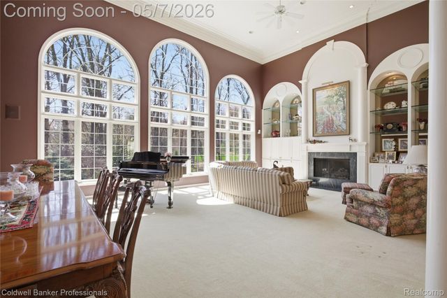 7520 Mistwood Drive, White Lake Charter Township, MI 48383