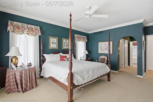 7520 Mistwood Drive, White Lake Charter Township, MI 48383