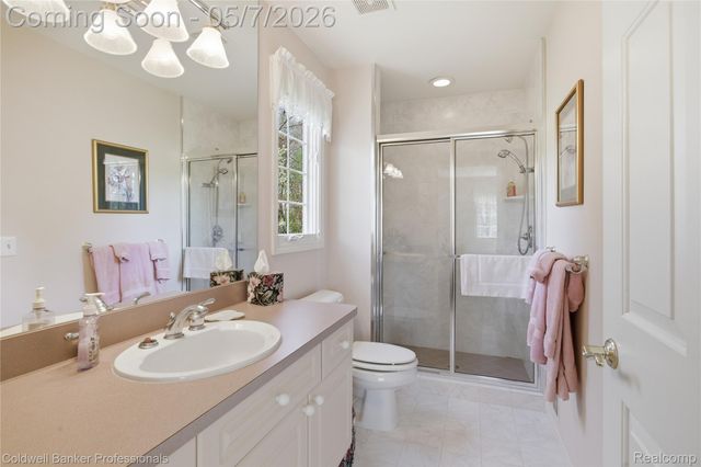 7520 Mistwood Drive, White Lake Charter Township, MI 48383